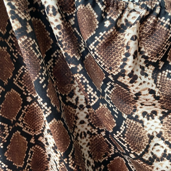 BCBG One shoulder top. Sz L tie waist makes it adjustable crop or no crop! - Picture 5 of 5